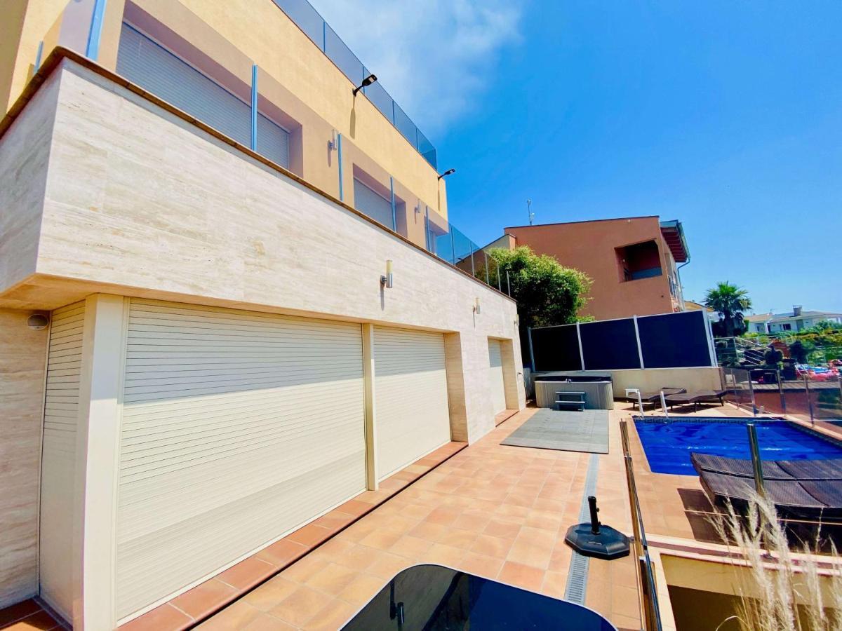 Luxury Villa Investingspain With Sea Views, Pool And Jacuzzi Lloret de Mar Exterior foto